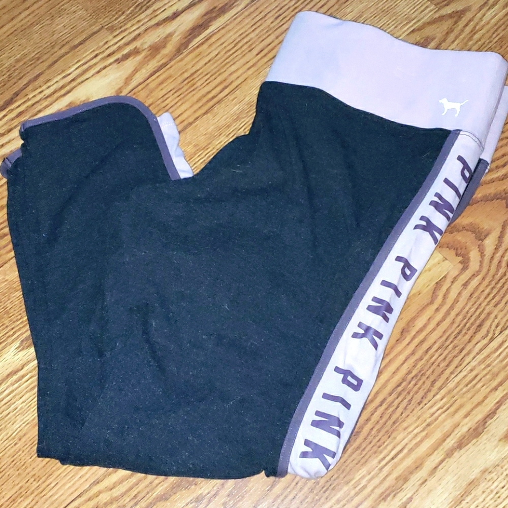 VS Pink Yoga Capris L
